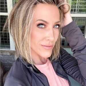 BELLE TRESS NINA HF BUTTERBEER-R LUX SE HAND TIED FULL LACE